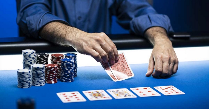 Cách chơi poker DAGA khá phức tạp, mỗi ván chia thành nhiều vòng cược